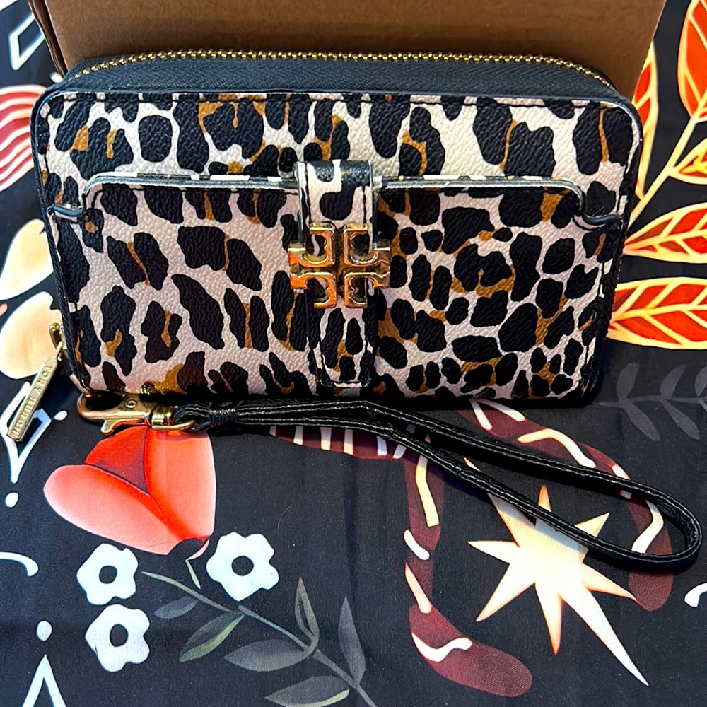 Tory Burch Wallet